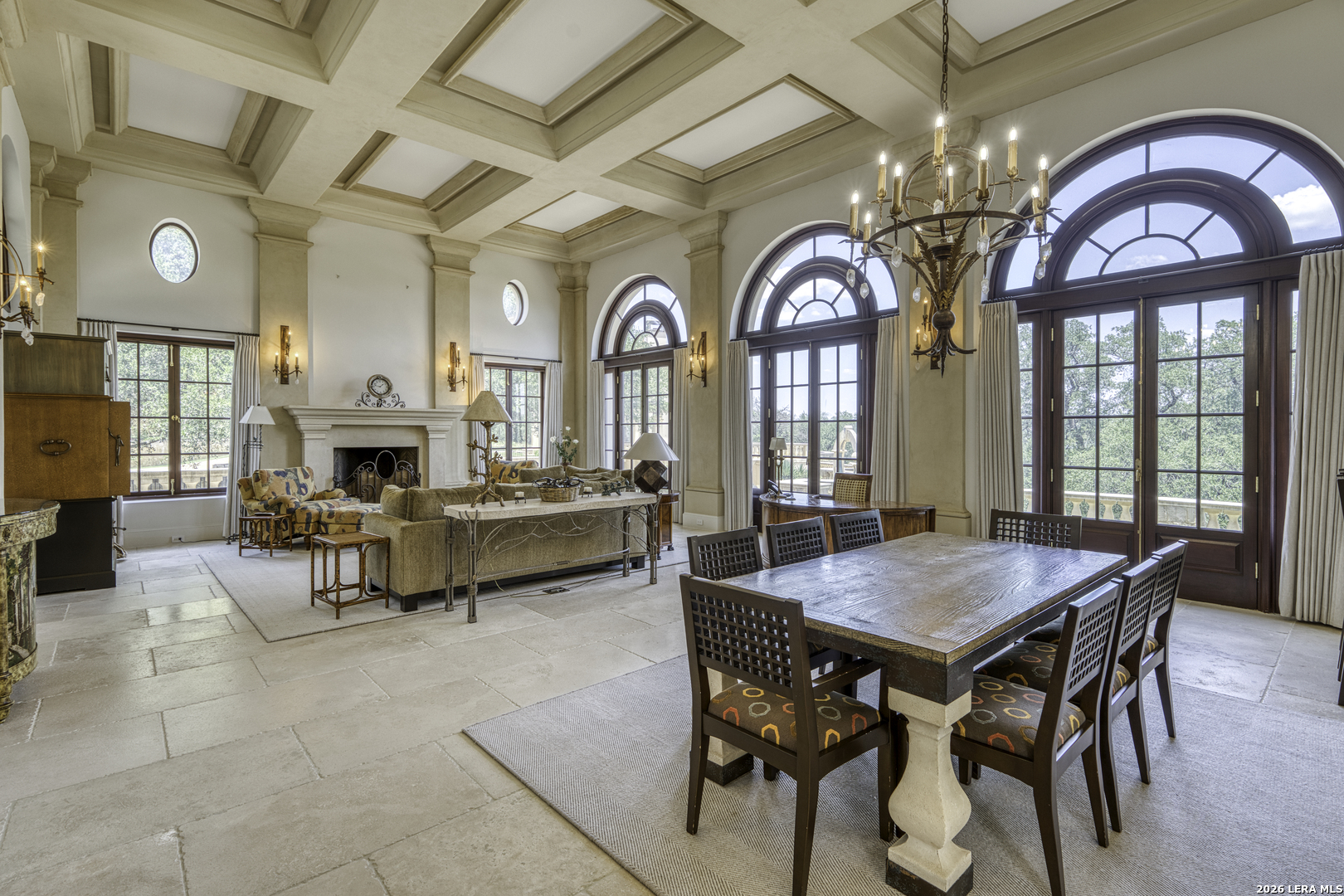 25800 Cox Crossing Road Spicewood TX 78669