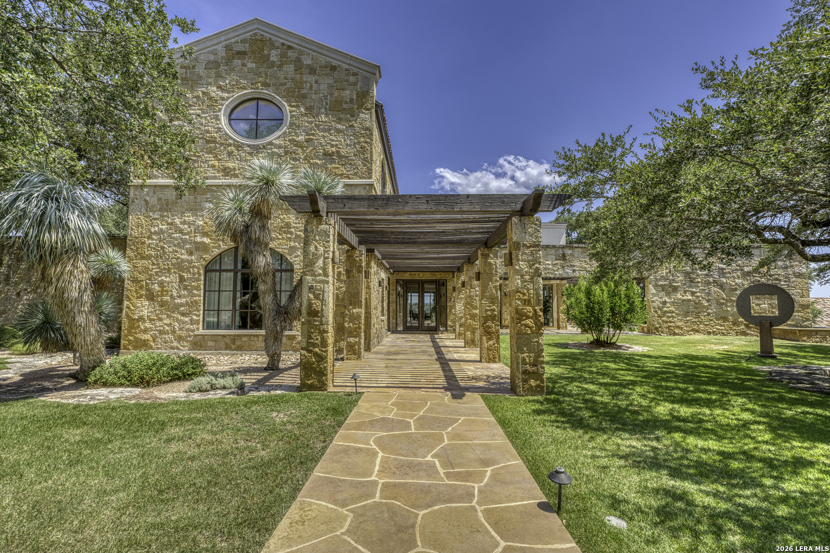 25800 Cox Crossing Road Spicewood TX 78669