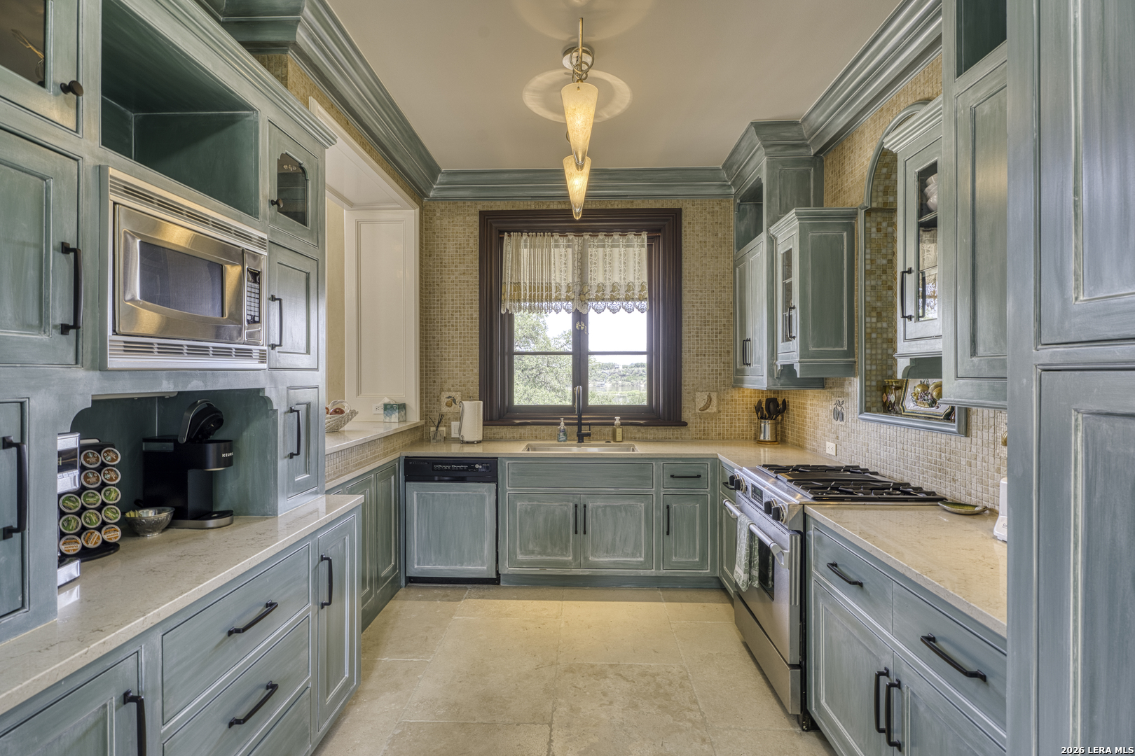 25800 Cox Crossing Road Spicewood TX 78669