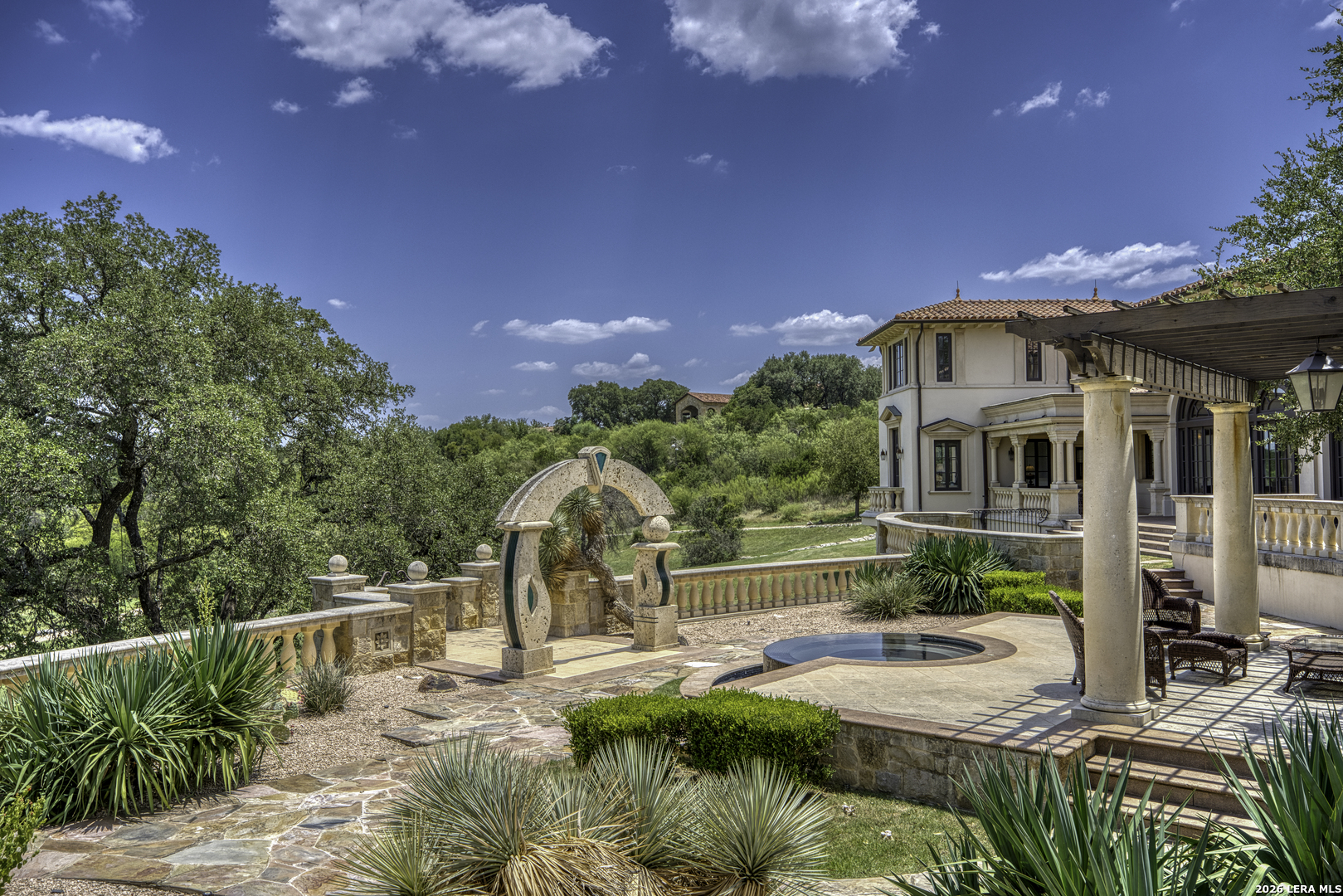 25800 Cox Crossing Road Spicewood TX 78669