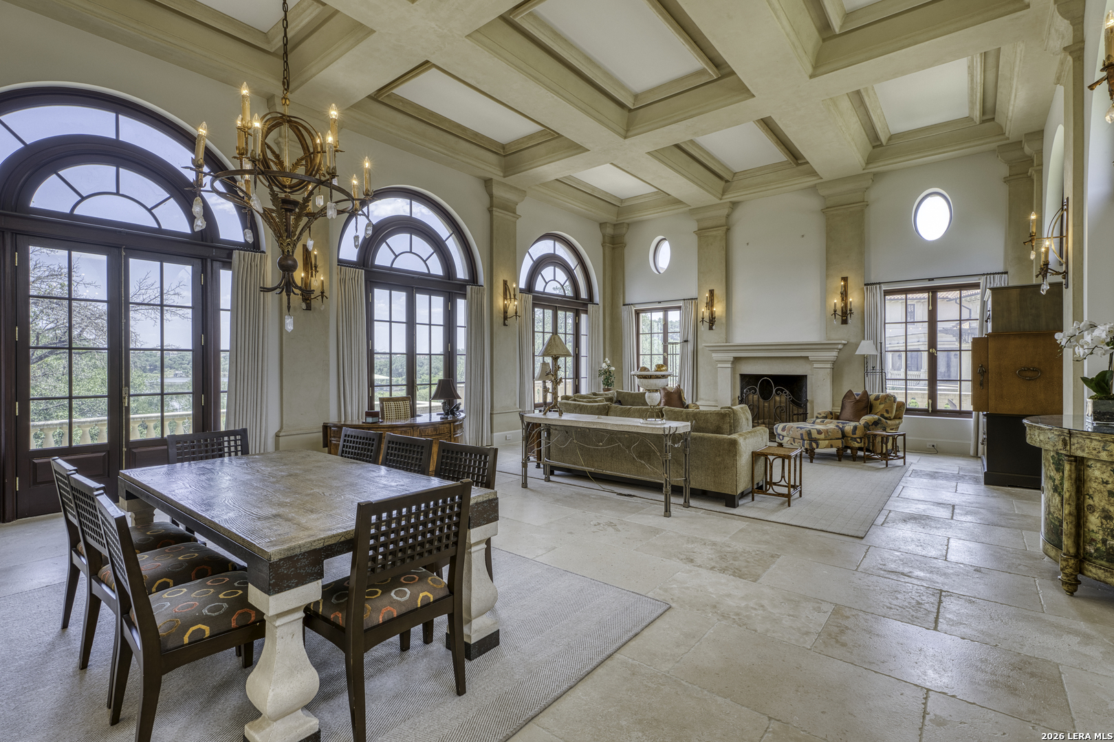 25800 Cox Crossing Road Spicewood TX 78669