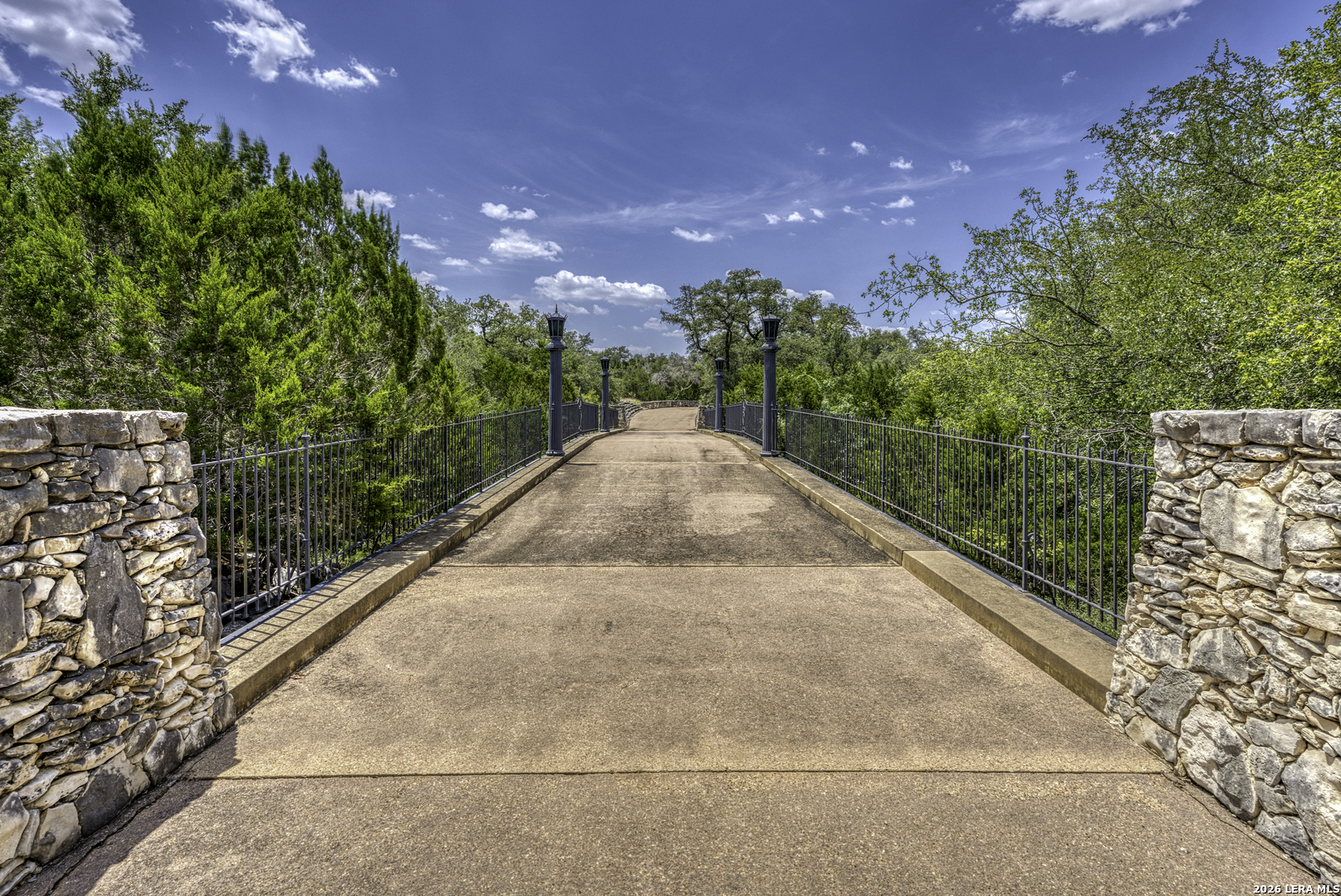 25800 Cox Crossing Road Spicewood TX 78669
