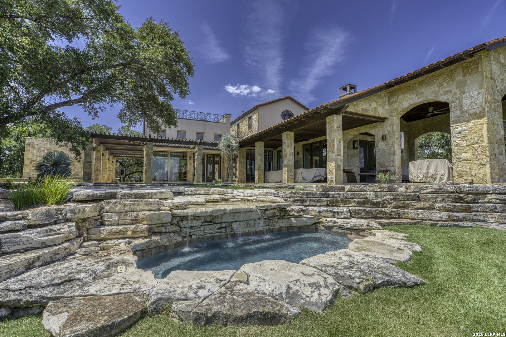 25800 Cox Crossing Road Spicewood TX 78669