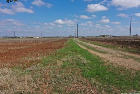 10085 Shepherd Road Atascosa TX 78002