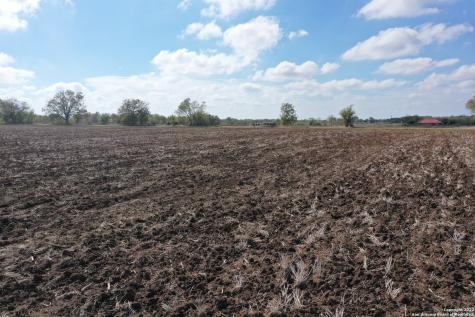 10085 Shepherd Road Atascosa TX 78002
