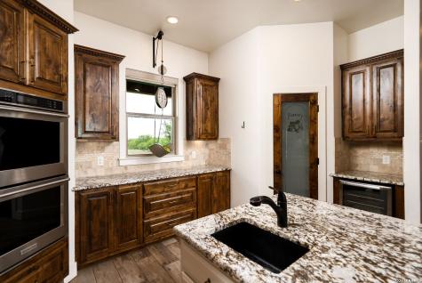 1260 County Road 361 La Vernia TX 78121