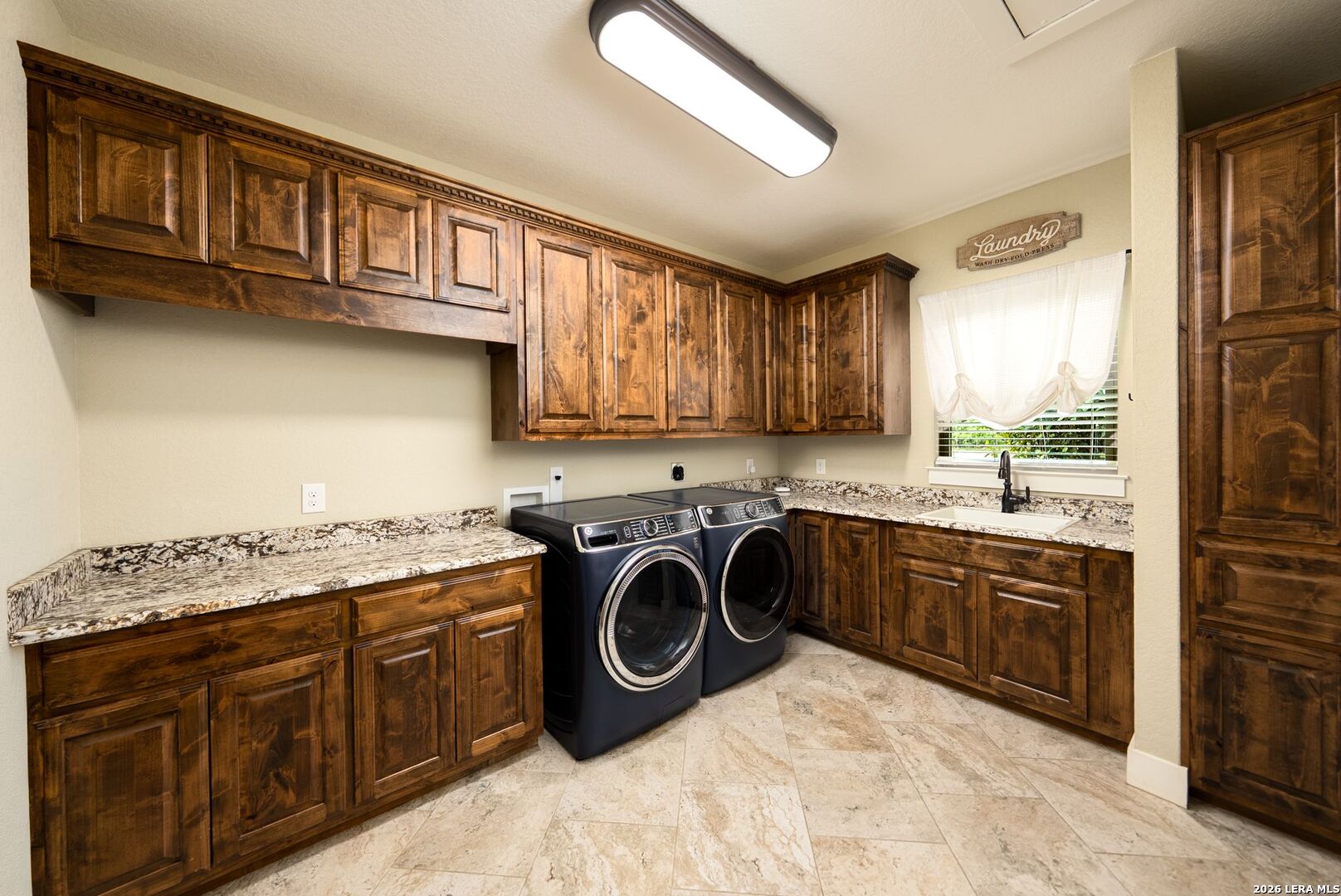 1260 County Road 361 La Vernia TX 78121