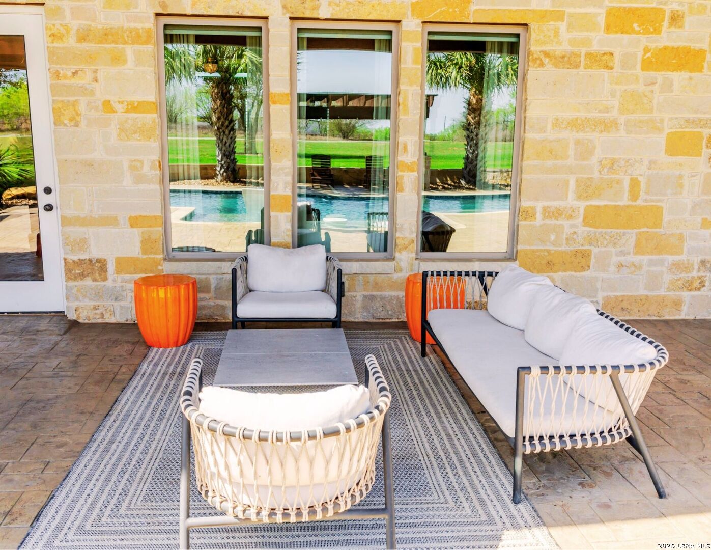 1260 County Road 361 La Vernia TX 78121