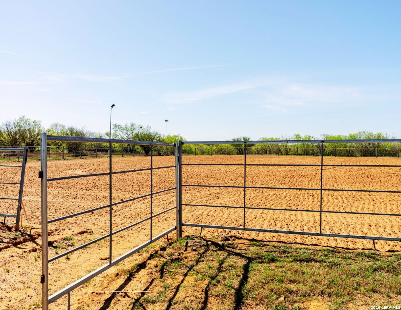 1260 County Road 361 La Vernia TX 78121