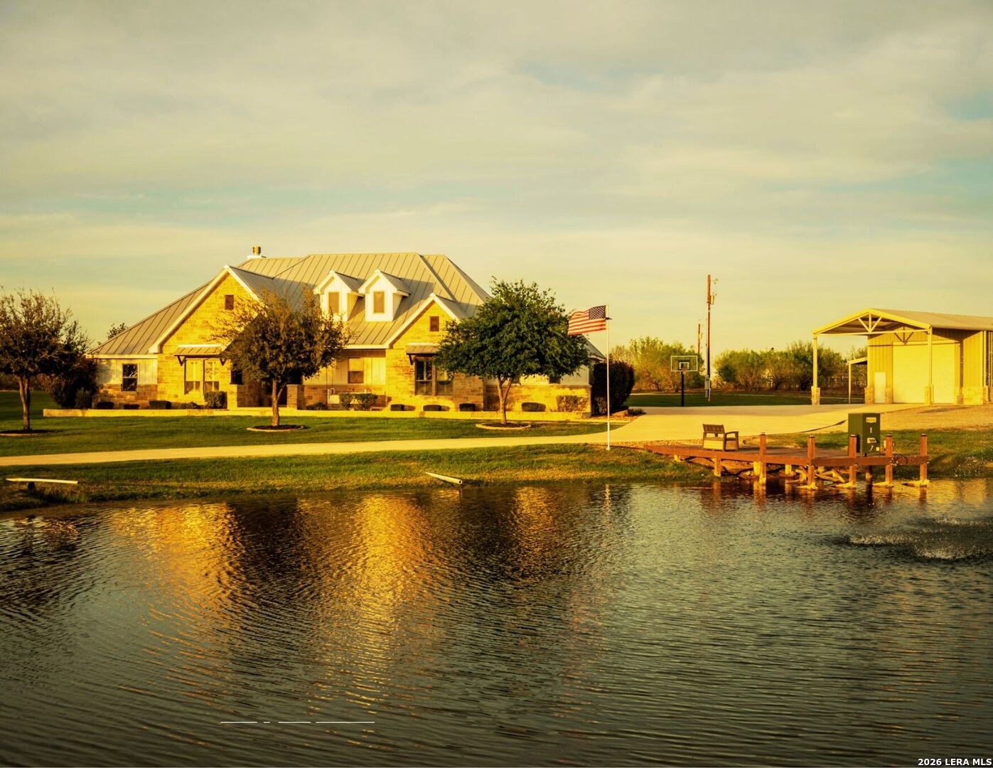 1260 County Road 361 La Vernia TX 78121