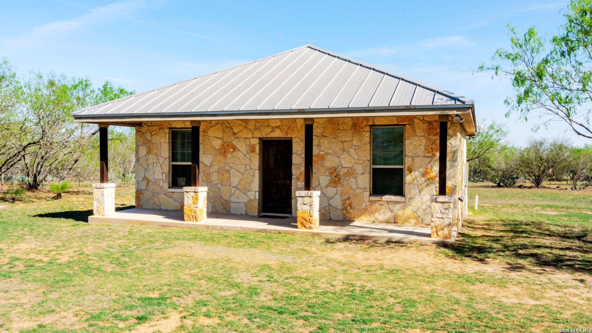 1260 County Road 361 La Vernia TX 78121