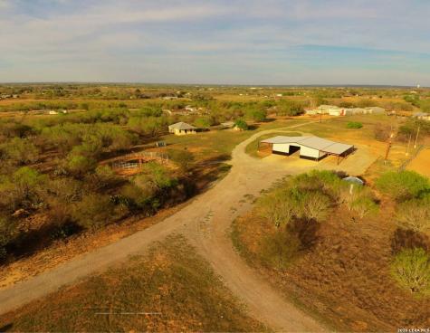 1260 County Road 361 La Vernia TX 78121