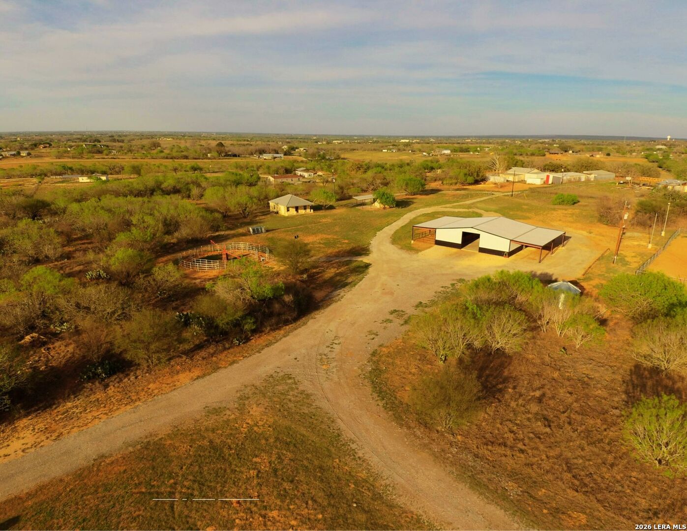 1260 County Road 361 La Vernia TX 78121