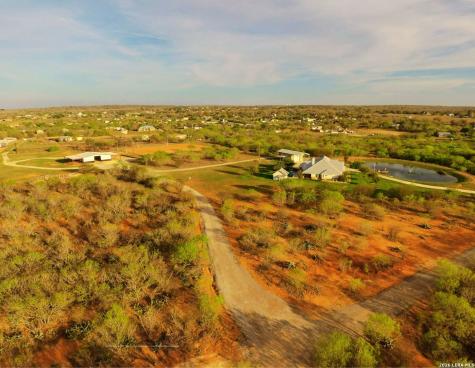 1260 County Road 361 La Vernia TX 78121