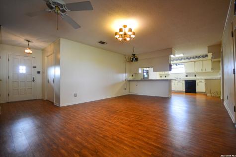 2923 Fm 186 Carrizo Springs TX 78834