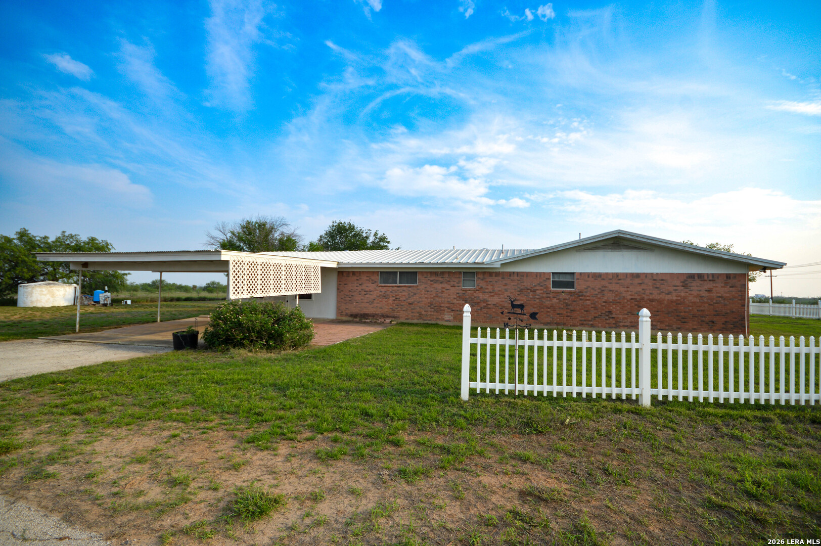 2923 Fm 186 Carrizo Springs TX 78834