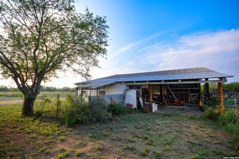 2923 Fm 186 Carrizo Springs TX 78834