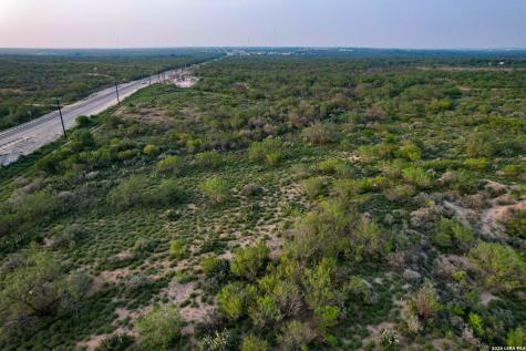 2923 Fm 186 Carrizo Springs TX 78834