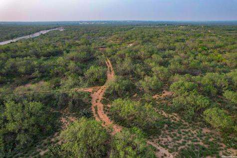 2923 Fm 186 Carrizo Springs TX 78834