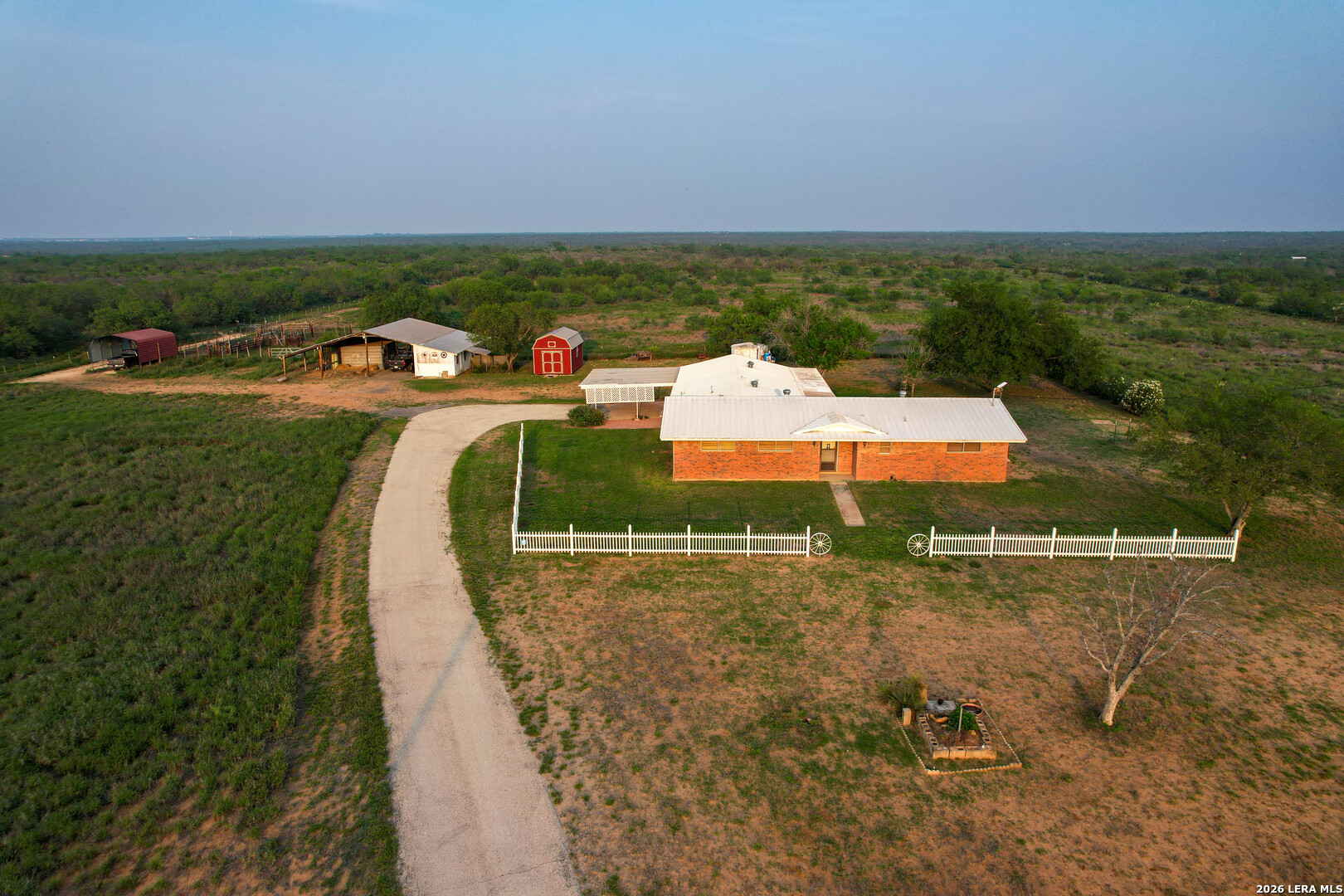 2923 Fm 186 Carrizo Springs TX 78834