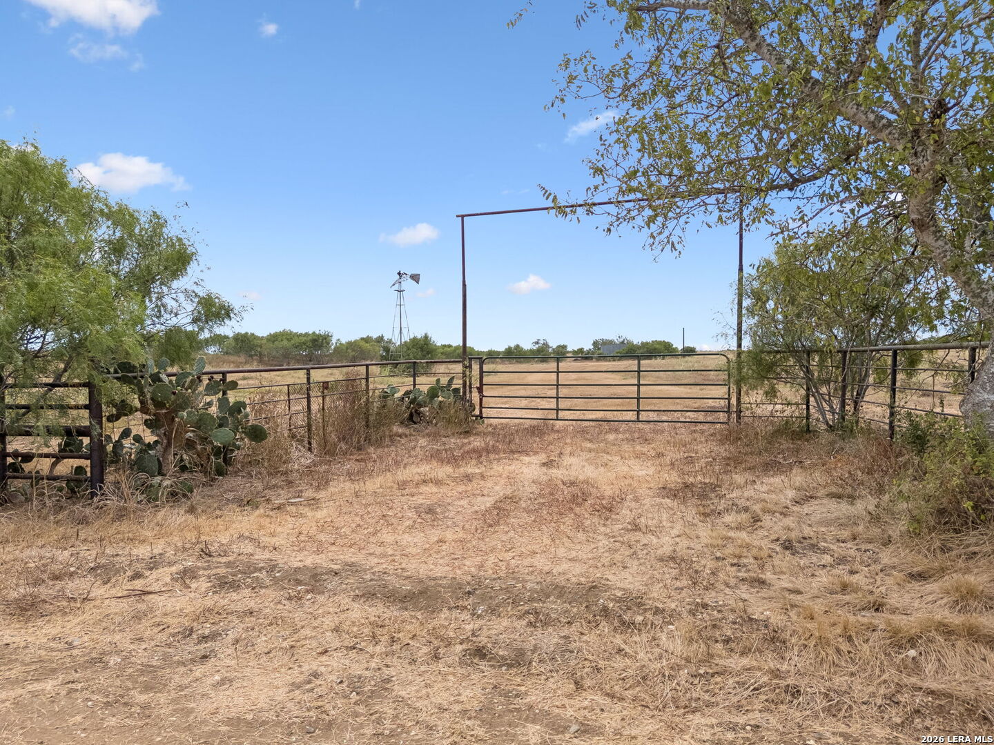 353 County Road 228 Falls City TX 78113