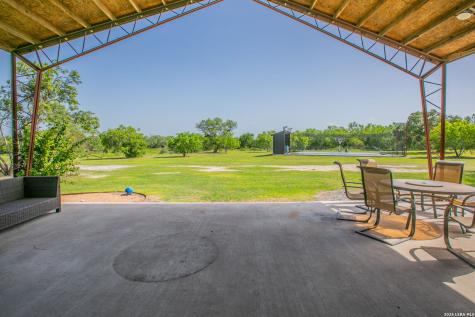 759 County Road 216 Hobson TX 78117