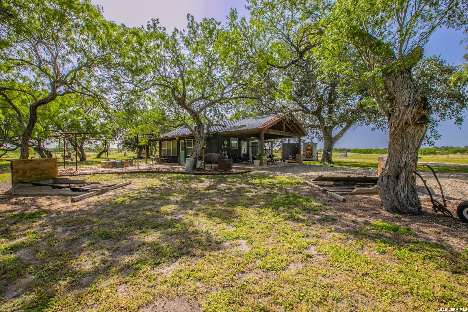 759 County Road 216 Hobson TX 78117