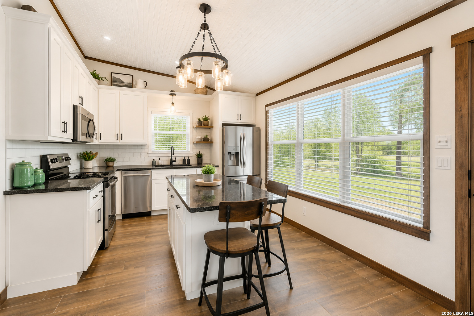 759 County Road 216 Hobson TX 78117