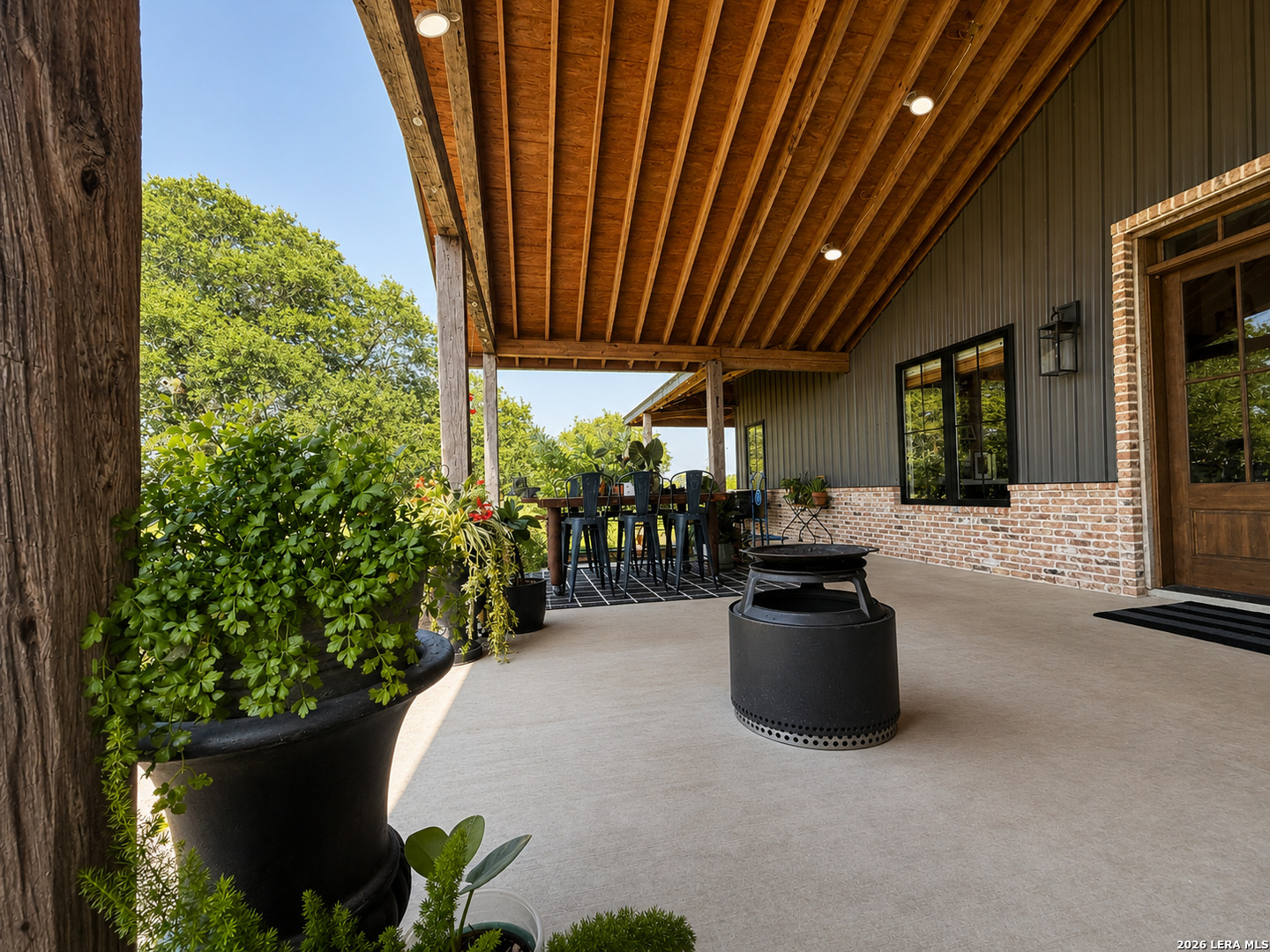 759 County Road 216 Hobson TX 78117
