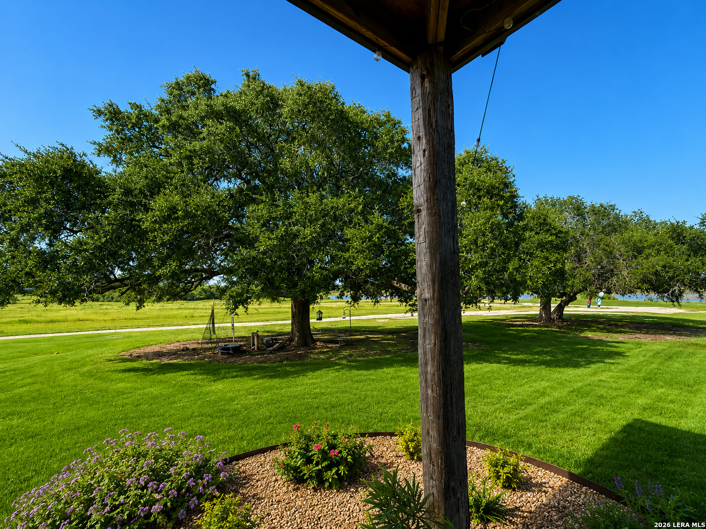 759 County Road 216 Hobson TX 78117