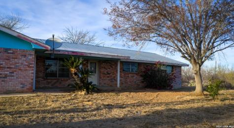 1799 Shumaca Road Carrizo Springs TX 78834