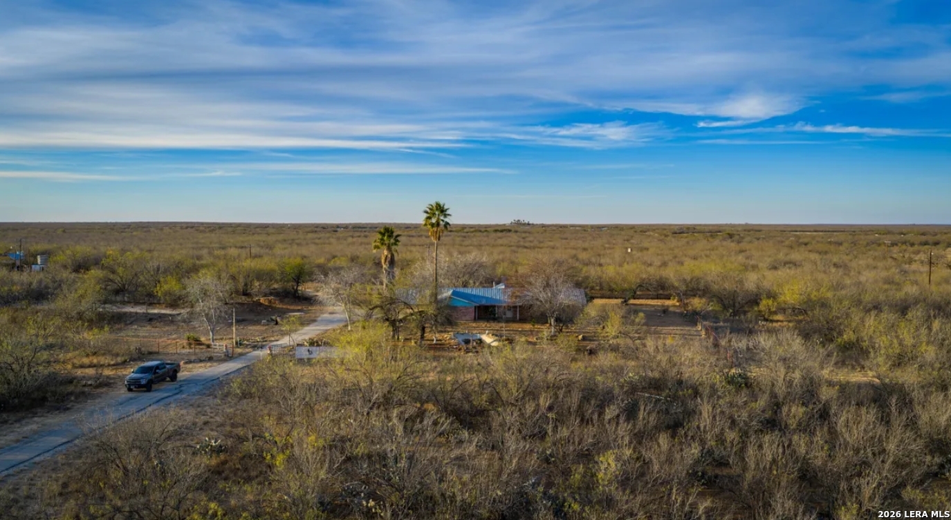 1799 Shumaca Road Carrizo Springs TX 78834