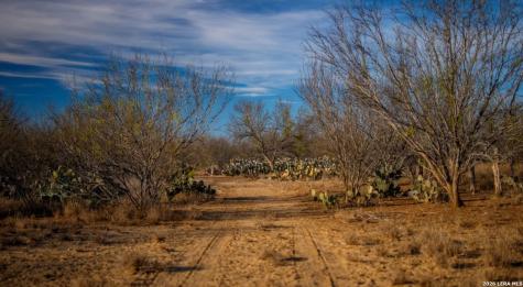 1799 Shumaca Road Carrizo Springs TX 78834