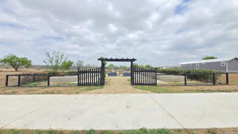 13083 Fm 2779 Moore TX 78057