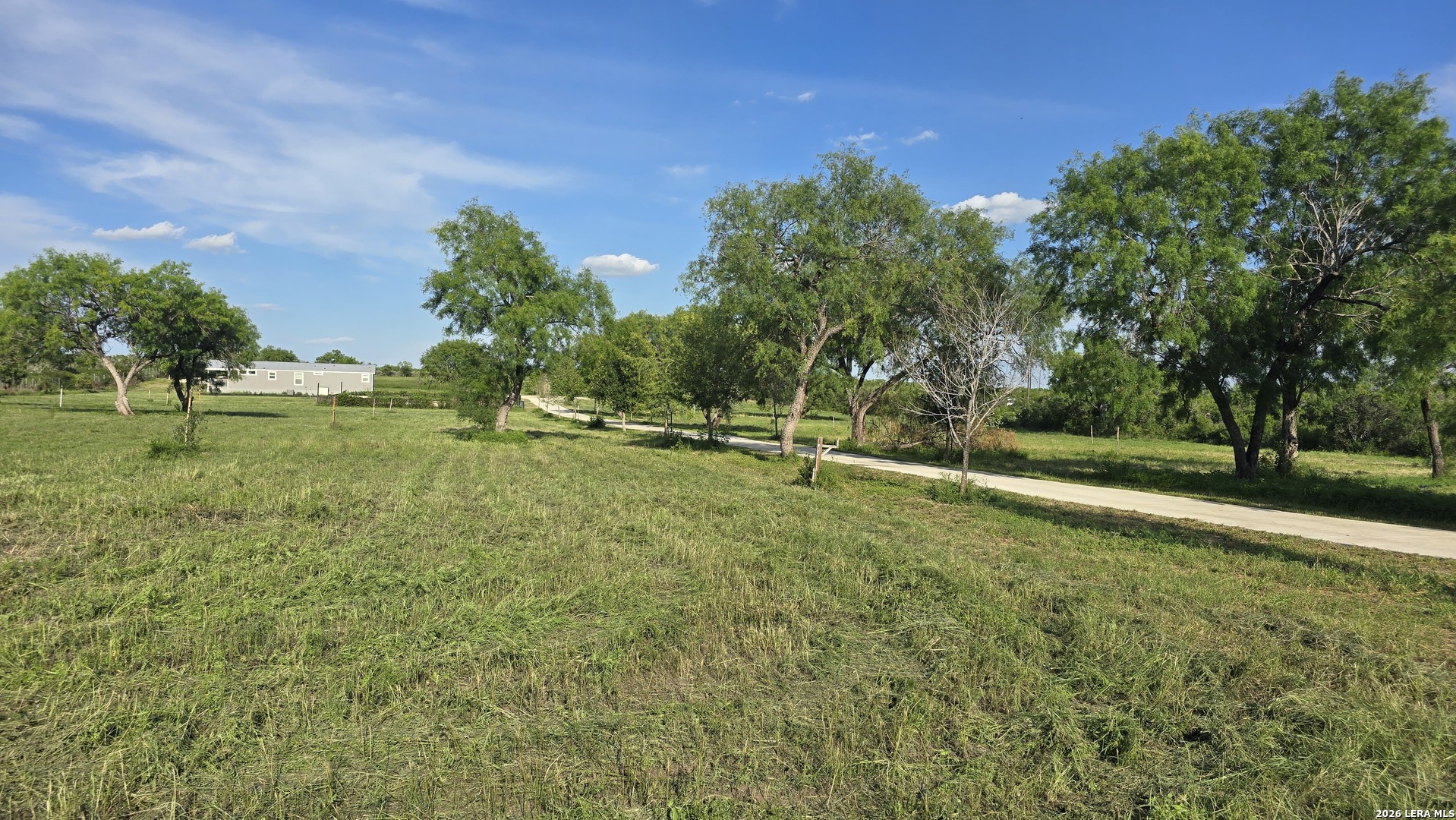 13083 Fm 2779 Moore TX 78057