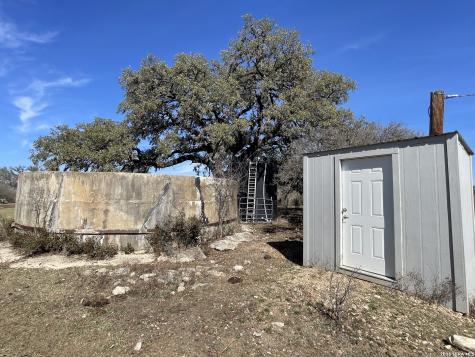 2135 Pr 3214 Dhanis TX 78850