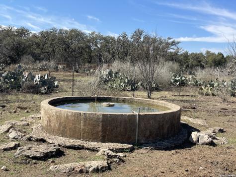 2135 Pr 3214 Dhanis TX 78850