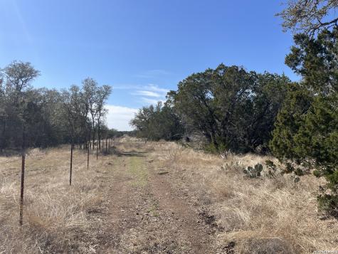 2135 Pr 3214 Dhanis TX 78850