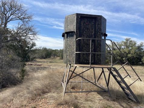 2135 Pr 3214 Dhanis TX 78850