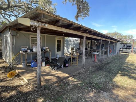 2135 Pr 3214 Dhanis TX 78850