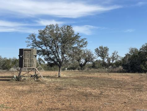 2135 Pr 3214 Dhanis TX 78850