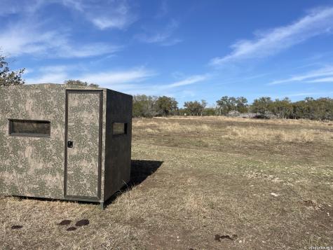 2135 Pr 3214 Dhanis TX 78850