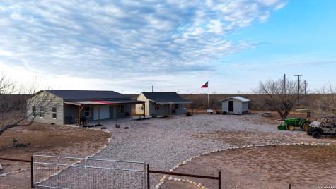 5518 County Road 310 Freer TX 78357