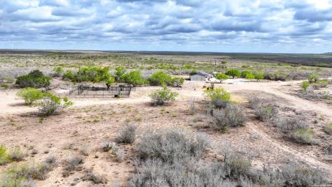 5518 County Road 310 Freer TX 78357
