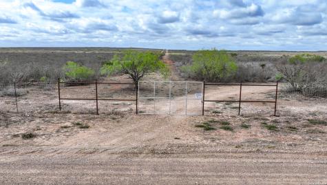 5518 County Road 310 Freer TX 78357