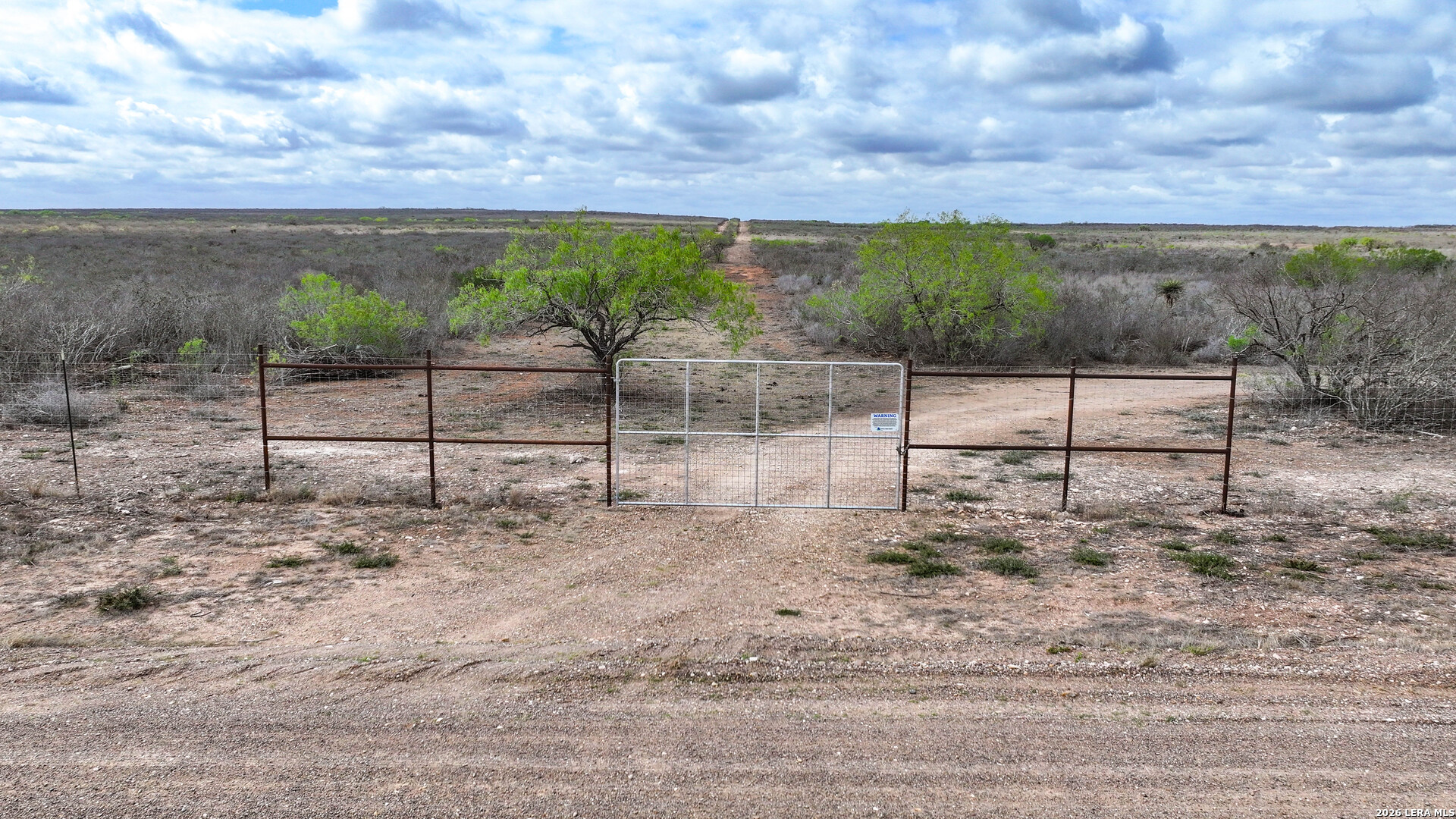 5518 County Road 310 Freer TX 78357