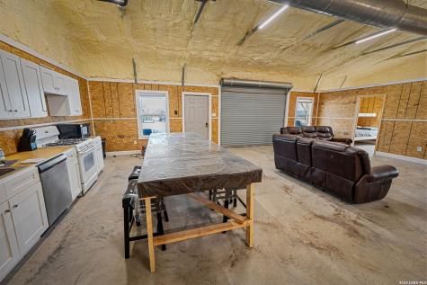 5518 County Road 310 Freer TX 78357