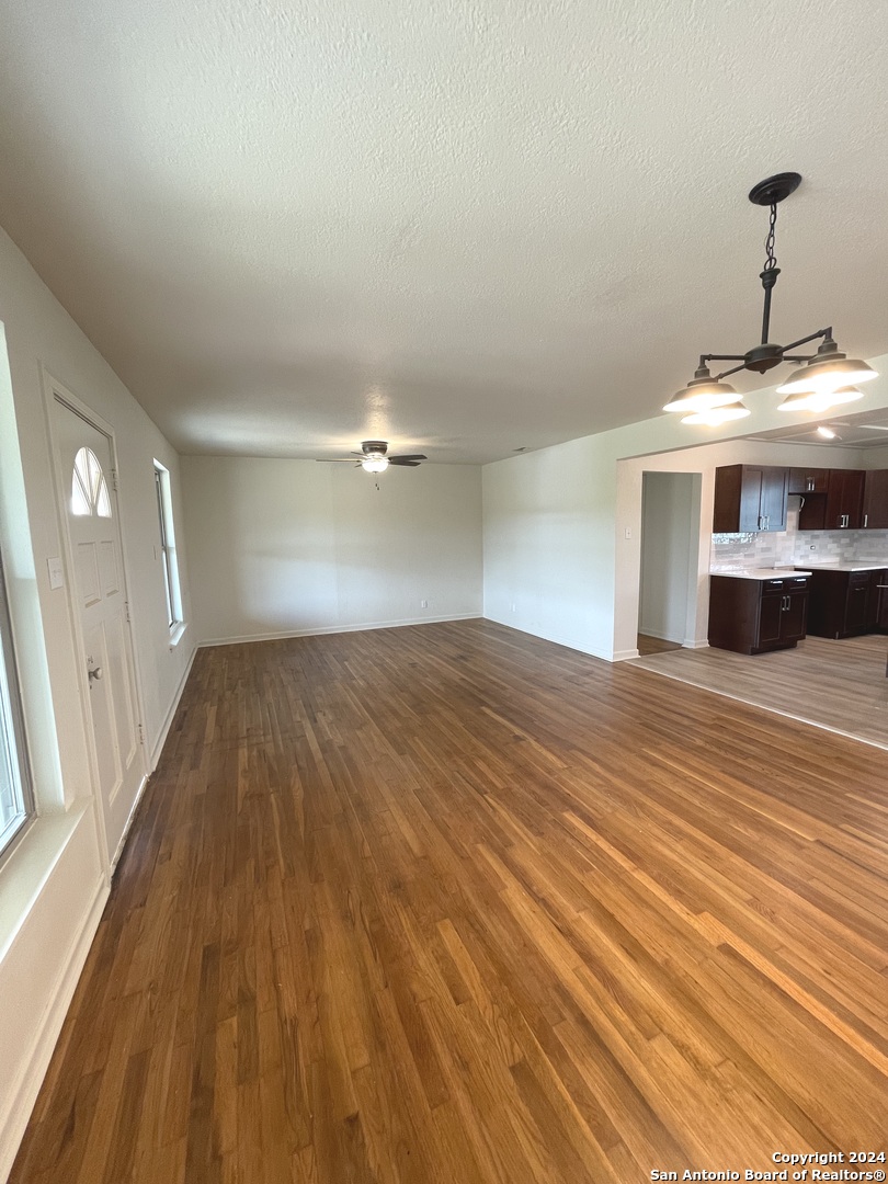 6220 Fm 2676 Hondo TX 78861
