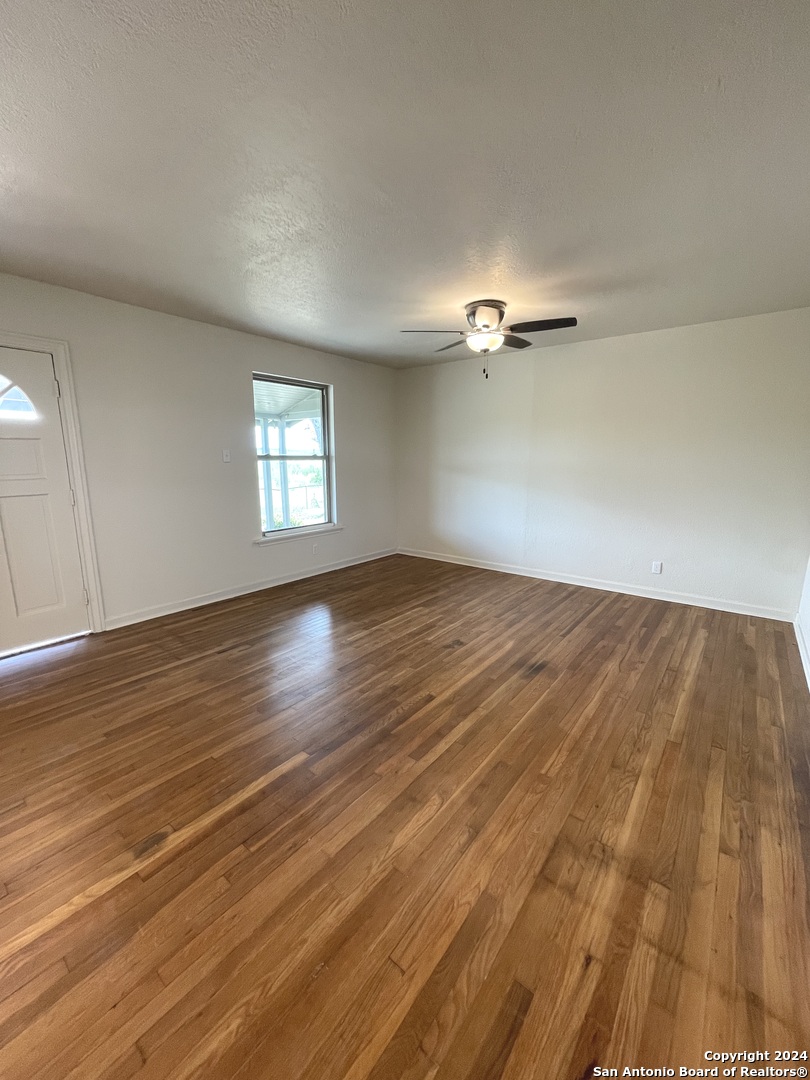 6220 Fm 2676 Hondo TX 78861