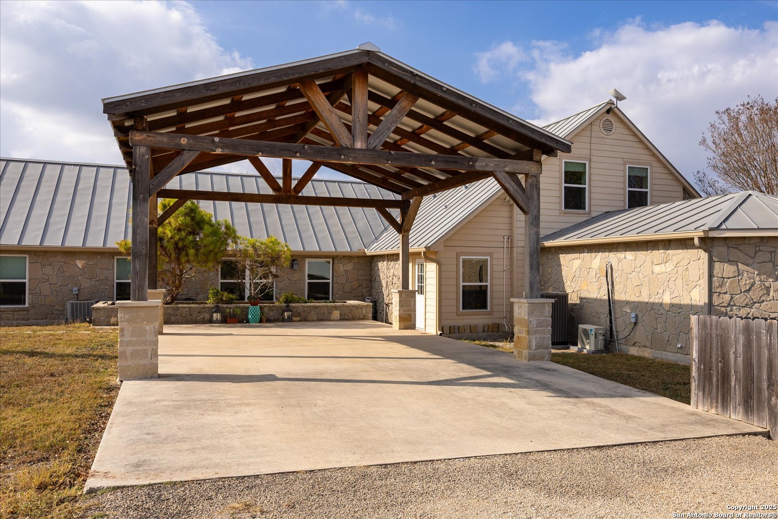 127 Camp Alzafar Boerne TX 78006